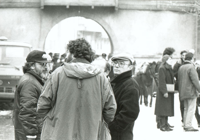 &nbsp;Theo&nbsp;Angelopoulos&nbsp;während&nbsp;Dreharbeiten&nbsp;zum&nbsp;Film&nbsp;«Der&nbsp;schwebende&nbsp;Schritt&nbsp;des&nbsp;Storches».