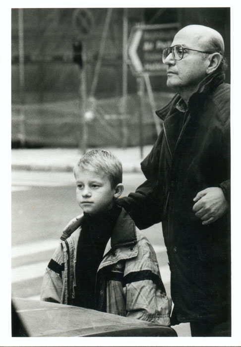 &nbsp;Theo&nbsp;Angelopoulos&nbsp;und&nbsp;Aquileas&nbsp;Skevis&nbsp;während&nbsp;Dreharbeiten&nbsp;zum&nbsp;Film&nbsp;«Die&nbsp;Ewigkeit&nbsp;und&nbsp;ein&nbsp;Tag»,&nbsp;Michèle&nbsp;Levieux.