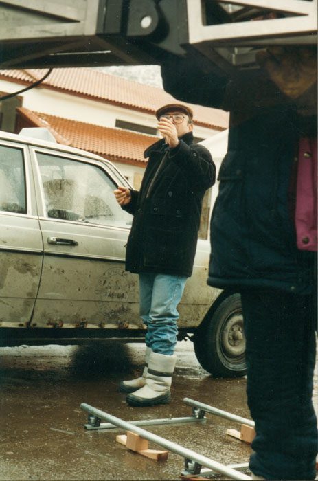 &nbsp;Theo&nbsp;Angelopoulos&nbsp;während&nbsp;Dreharbeiten&nbsp;zum&nbsp;Film&nbsp;«Der&nbsp;Blick&nbsp;des&nbsp;Odysseus».