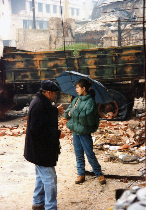 &nbsp;Theo&nbsp;Angelopoulos&nbsp;während&nbsp;der&nbsp;Dreharbeiten&nbsp;zum&nbsp;Film&nbsp;«Der&nbsp;Blick&nbsp;des&nbsp;Odysseus»,&nbsp;1995.