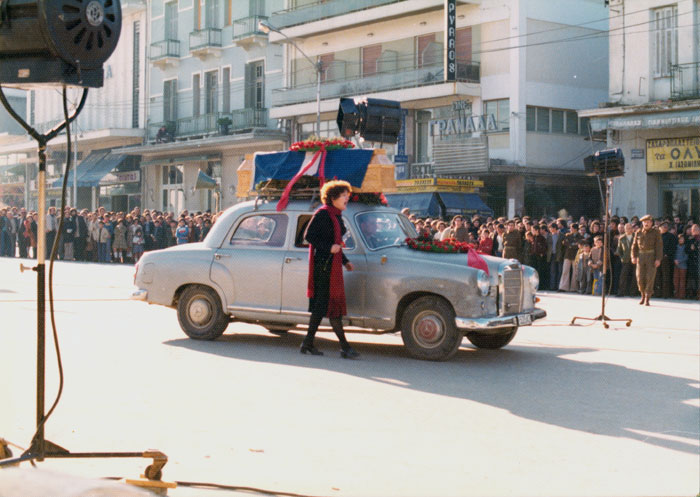 &nbsp;&nbsp;Η&nbsp;...&nbsp;κατά&nbsp;τη&nbsp;διάρκεια&nbsp;των&nbsp;γυρισμάτων&nbsp;της&nbsp;ταινίας&nbsp;«Οι&nbsp;κυνηγοί»,&nbsp;1977