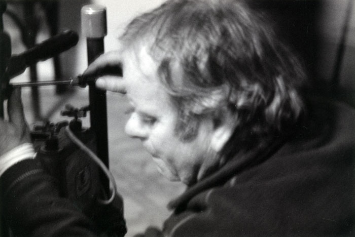 &nbsp;&nbsp;Τεχνικός&nbsp;συνεργάτης&nbsp;του&nbsp;Θόδωρου&nbsp;Αγγελόπουλου&nbsp;κατά&nbsp;τη&nbsp;διάρκεια&nbsp;των&nbsp;γυρισμάτων&nbsp;της&nbsp;ταινίας&nbsp;«Το&nbsp;λιβάδι&nbsp;που&nbsp;δακρύζει»,&nbsp;2004