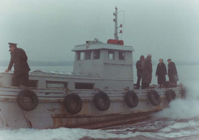 Ο&nbsp;Μάνος&nbsp;Κατράκης,&nbsp;η&nbsp;Ντόρα&nbsp;Βολανάκη&nbsp;και&nbsp;άλλοι&nbsp;στην&nbsp;ταινία&nbsp;«Ταξίδι&nbsp;στα&nbsp;Κύθηρα&nbsp;