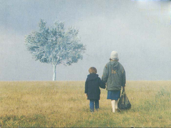 Tania Paleologou y Michalis Zeke en la película "Paisaje en la niebla", Walter Ruggle