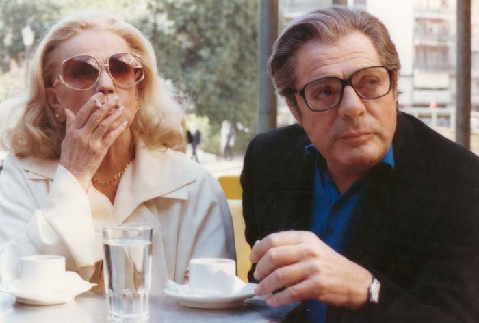 Marcello&nbsp;Mastroianni&nbsp;et&nbsp;Jeanne&nbsp;Moreau&nbsp;dans&nbsp;le&nbsp;film&nbsp;"Les&nbsp;Pas&nbsp;suspendu&nbsp;de&nbsp;la&nbsp;cigogne"&nbsp;