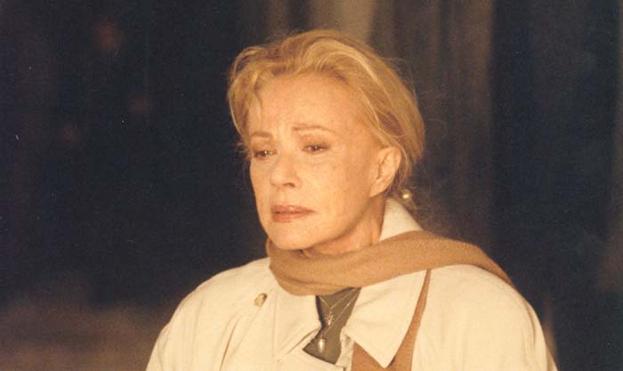 Jeanne&nbsp;Moreau&nbsp;dans&nbsp;le&nbsp;film&nbsp;"Les&nbsp;Pas&nbsp;suspendu&nbsp;de&nbsp;la&nbsp;cigogne"