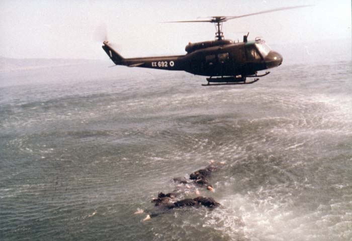 Photographie&nbsp;du&nbsp;film&nbsp;"Les&nbsp;Pas&nbsp;suspendu&nbsp;de&nbsp;la&nbsp;cigogne"
