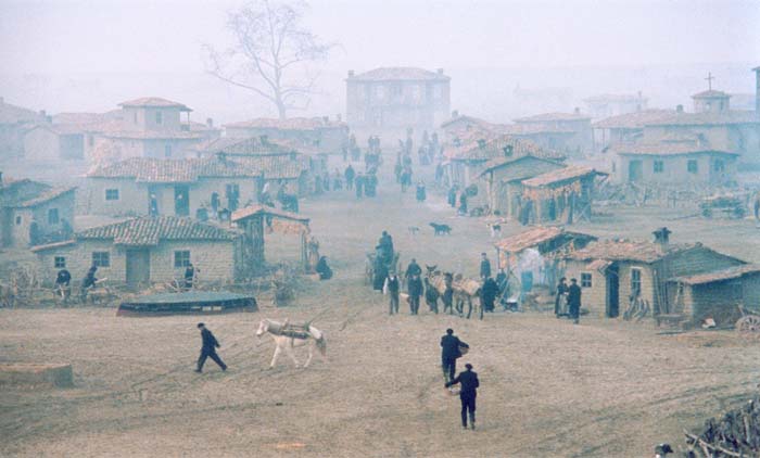 A&nbsp;still&nbsp;of&nbsp;the&nbsp;film&nbsp;"Trilogy&nbsp;I:&nbsp;The&nbsp;Weeping&nbsp;Meadow"