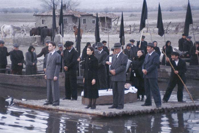 Alexandra&nbsp;Aidini,&nbsp;Nikos&nbsp;Poursanidis,&nbsp;Nikos&nbsp;Kolovos,&nbsp;Eva&nbsp;Kotamanidou&nbsp;and&nbsp;other&nbsp;actors&nbsp;in&nbsp;the&nbsp;film&nbsp;"Trilogy&nbsp;I:&nbsp;The&nbsp;Weeping&nbsp;Meadow"