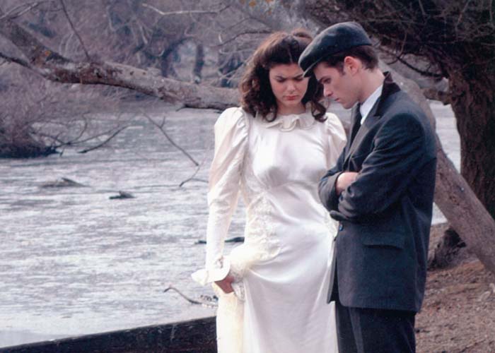 Alexandra&nbsp;Aidini&nbsp;and&nbsp;Nikos&nbsp;Poursanidis&nbsp;in&nbsp;the&nbsp;film&nbsp;"Trilogy&nbsp;I:&nbsp;The&nbsp;Weeping&nbsp;Meadow"