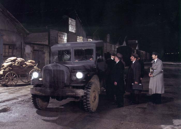 Yorgos&nbsp;Armenis,&nbsp;Michalis&nbsp;Yiannatos&nbsp;and&nbsp;other&nbsp;actors&nbsp;in&nbsp;the&nbsp;film&nbsp;"Trilogy&nbsp;I:&nbsp;The&nbsp;Weeping&nbsp;Meadow"