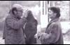  Theo Angelopoulos con Aliki Yeorguli durante le riprese del film «La recita», 1974